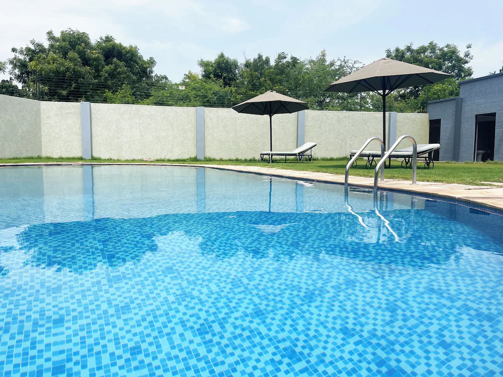 pool