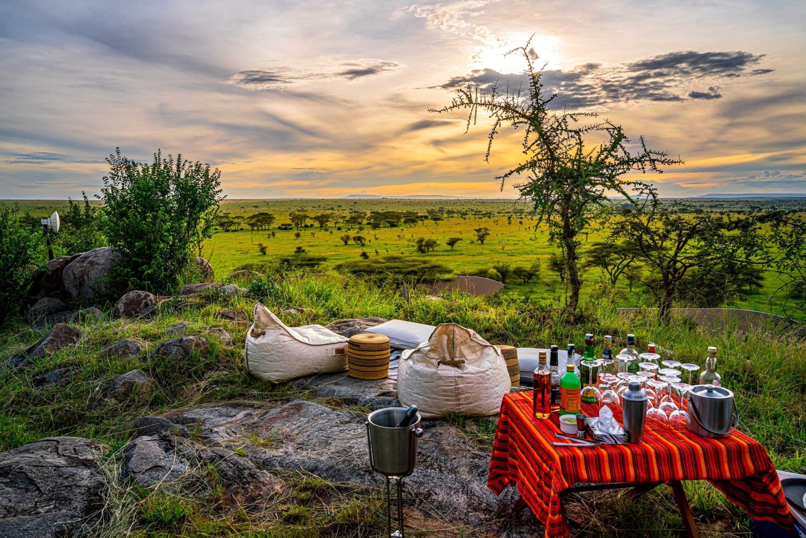 IM_TZ_SER_Lemala-Nanyukie-Lodge_Sundowner-compressed-scaled